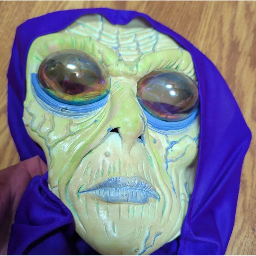 VTG Easter Unlimited Green Purple Space Martian Alien Hooded Mask HALLOWEEN!